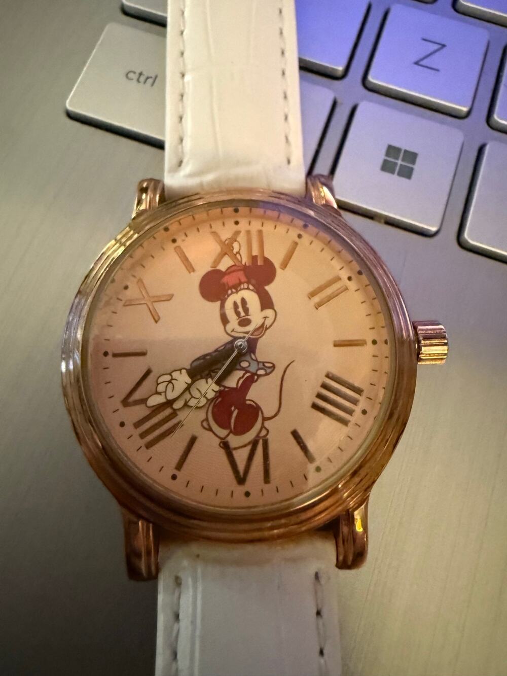 Disney Minnie Mouse eWatchFactory Watch White Leather Roman Numeral Dial